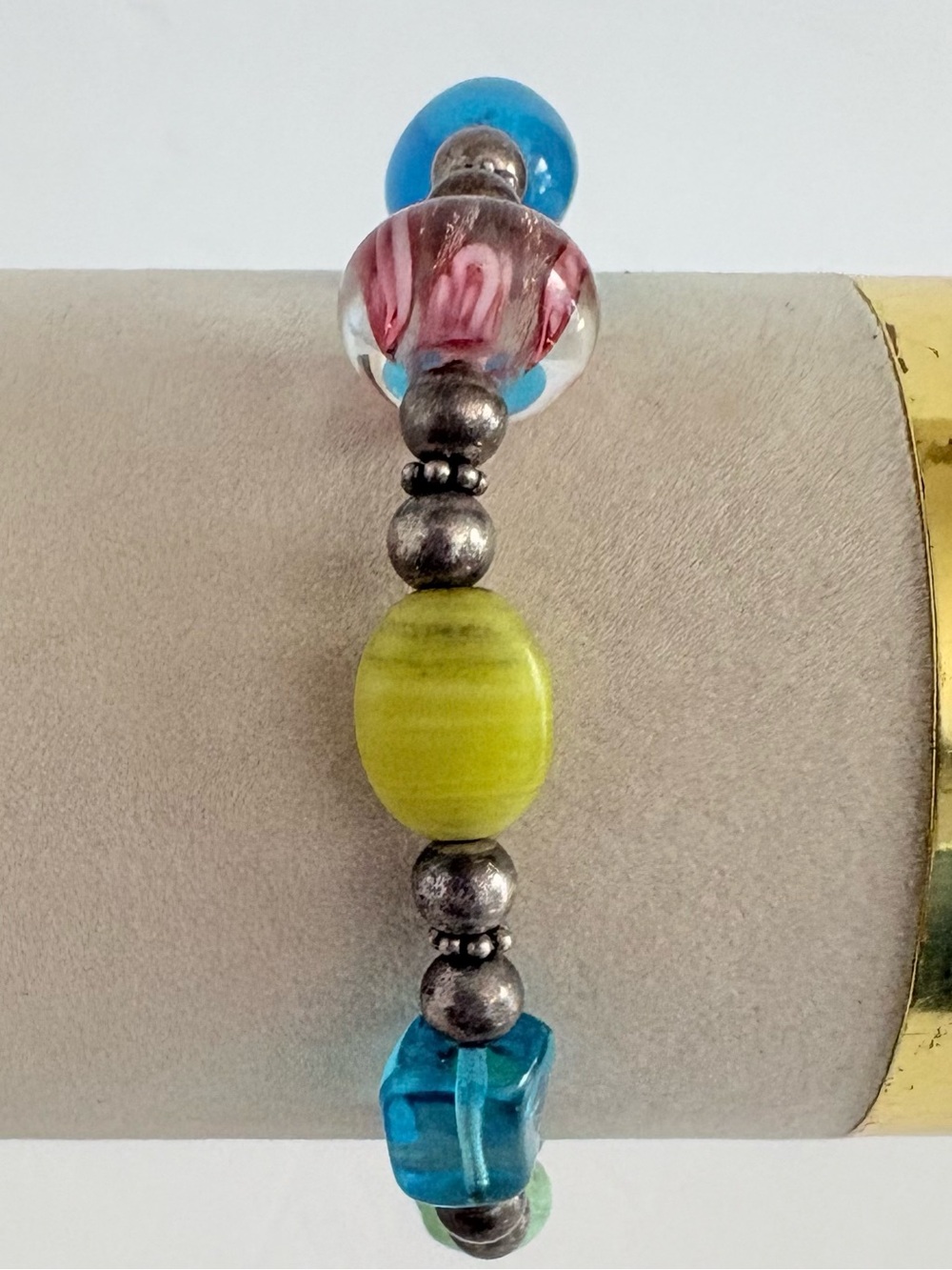 Multicolor Glass Bead Bracelet with Toggle Clasp 2 1/2”